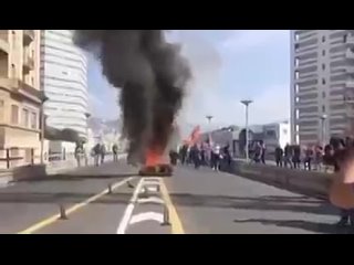 free италия 2000 рабочих ansaldo energie парализовали почти весь город генуя в знак протеста против компании hd