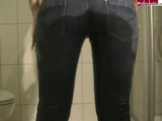 free описалась в джинсах и сапогах оплачу частное фотовидео по теме wet jeans hd